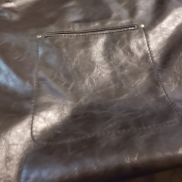 Relic Crossbody - Picture 2 of 4